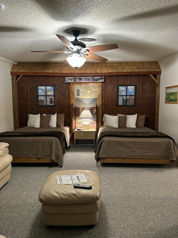 Country Cabins Hotel Chariton Exterior foto
