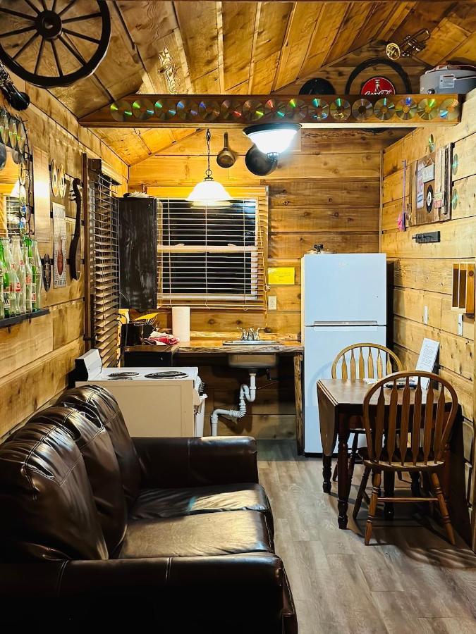 Country Cabins Hotel Chariton Exterior foto