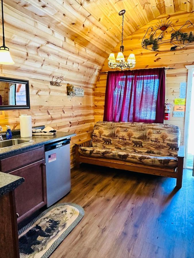 Country Cabins Hotel Chariton Exterior foto