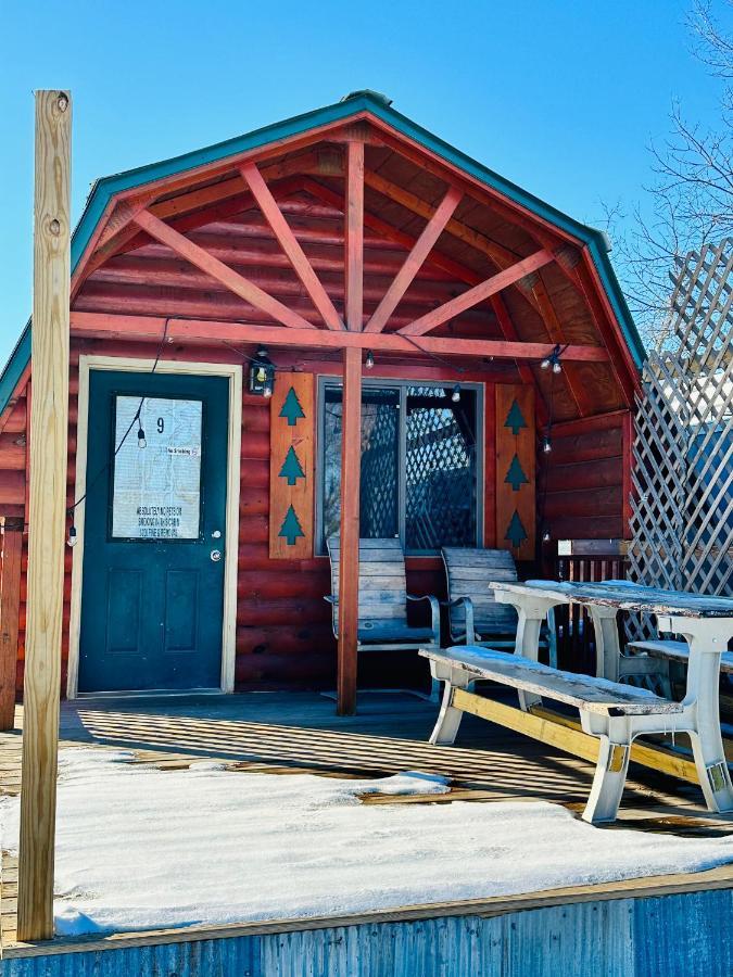 Country Cabins Hotel Chariton Exterior foto
