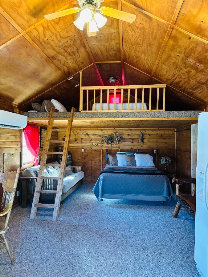 Country Cabins Hotel Chariton Exterior foto