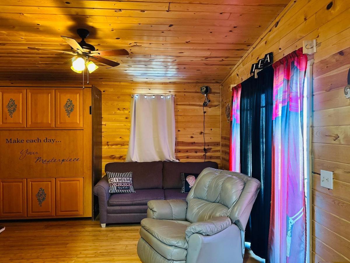 Country Cabins Hotel Chariton Exterior foto